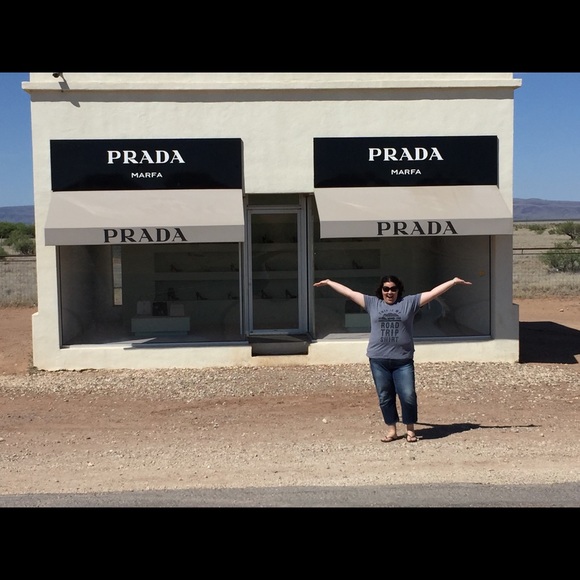 Meet your Posher, Jessica - Picture 1 of 1